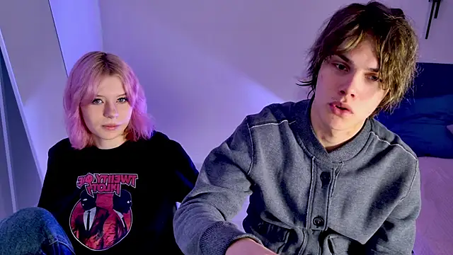 Snapshot of Bonnie_And_C1yde chatting on November 11, 2025, 5:19 pm Bonnie And C1yde online show from November 11, 2025, 5:19 pm