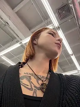 Snapshot of RosieSecret chatting on November 21, 2025, 8:02 am RosieSecret online show from November 21, 2025, 8:02 am