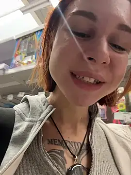 Snapshot of RosieSecret chatting on October 30, 2025, 8:23 am RosieSecret online show from October 30, 2025, 8:23 am