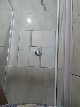 BUNNYCHOWX28 online show from February 20, 2026, 8:44 pm