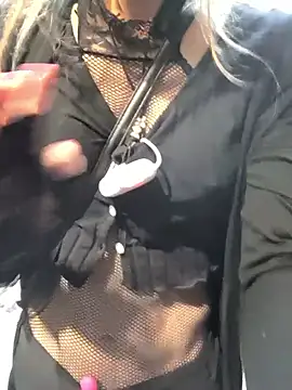 Snapshot of pink-mai chatting on November 18, 2025, 6:39 am pink-mai online show from November 18, 2025, 6:39 am