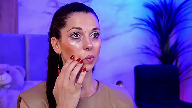 EllyLynn online show from October 26, 2025, 8:09 pm