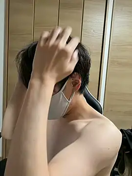 jiji9253 online show from April 9, 2026, 12:55 pm