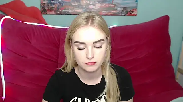 Snapshot of SofySofty chatting on November 1, 2025, 5:51 pm SofySofty online show from November 1, 2025, 5:51 pm