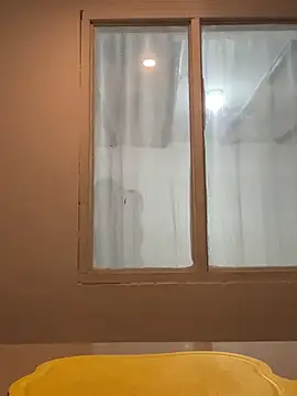 Snapshot of Sara-cooper2 chatting on December 20, 2025, 9:06 pm Sara-cooper2 online show from December 20, 2025, 9:06 pm