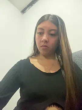 Snapshot of Sara-cooper2 chatting on February 22, 2026, 10:33 pm Sara-cooper2 online show from February 22, 2026, 10:33 pm