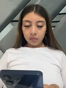 Snapshot of Sara-cooper2 chatting on February 11, 2026, 8:31 pm Sara-cooper2 online show from February 11, 2026, 8:31 pm