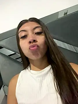 Snapshot of Sara-cooper2 chatting on January 6, 2026, 9:08 pm Sara-cooper2 online show from January 6, 2026, 9:08 pm