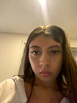 Snapshot of Sara-cooper2 chatting on November 10, 2025, 2:11 pm Sara-cooper2 online show from November 10, 2025, 2:11 pm