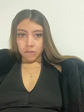 Snapshot of Sara-cooper2 chatting on January 15, 2026, 1:53 am Sara-cooper2 online show from January 15, 2026, 1:53 am