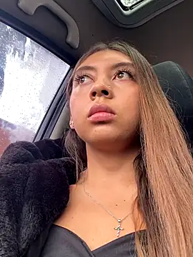 Snapshot of Sara-cooper2 chatting on November 6, 2025, 2:10 pm Sara-cooper2 online show from November 6, 2025, 2:10 pm