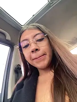 Snapshot of Sara-cooper2 chatting on December 22, 2025, 5:13 pm Sara-cooper2 online show from December 22, 2025, 5:13 pm