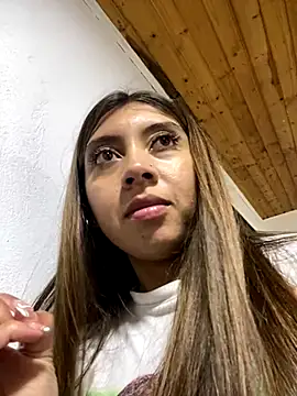 Snapshot of Sara-cooper2 chatting on November 2, 2025, 10:48 pm Sara-cooper2 online show from November 2, 2025, 10:48 pm