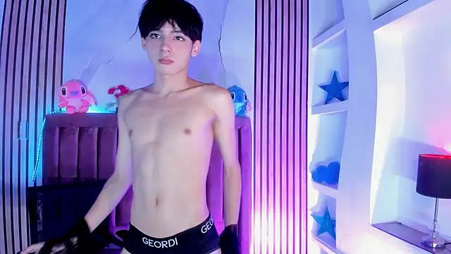 MathiasGreen  online show from November 28, 2025, 2:56 am