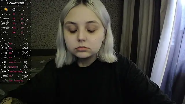 Snapshot of vendymories chatting on November 2, 2025, 5:45 am vendymories online show from November 2, 2025, 5:45 am