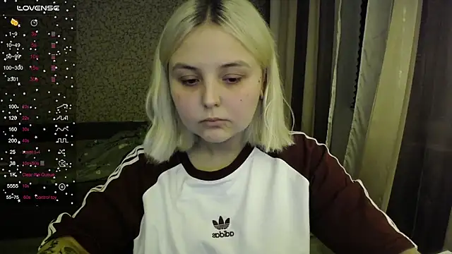 Snapshot of vendymories chatting on October 29, 2025, 1:37 am vendymories online show from October 29, 2025, 1:37 am