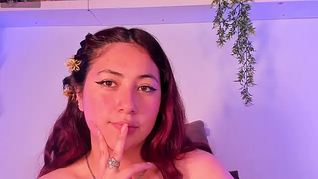 Snapshot of Nicolle_Evanss_ chatting on February 3, 2026, 6:51 am Nicolle Evanss online show from February 3, 2026, 6:51 am