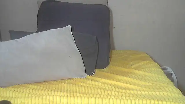 AnnabigpussyXO online show from November 14, 2025, 4:32 pm