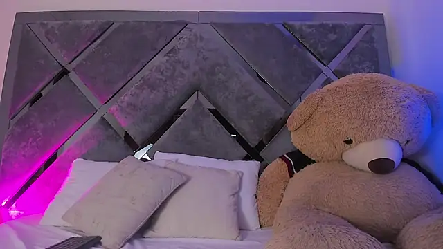 Sweet Salome1 online show from November 12, 2025, 12:20 pm