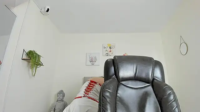 Snapshot of Katia_gh chatting on November 28, 2025, 11:32 am Katia gh online show from November 28, 2025, 11:32 am