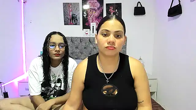 Snapshot of nay_and_aleja1 chatting on June 22, 2026, 3:25 am nay and aleja1 online show from June 22, 2026, 3:25 am