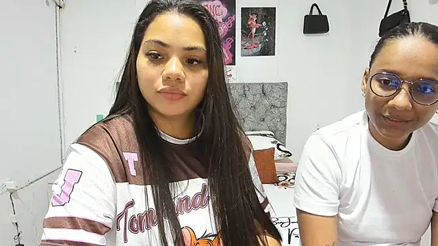 Snapshot of nay_and_aleja1 chatting on June 25, 2026, 7:08 pm nay and aleja1 online show from June 25, 2026, 7:08 pm