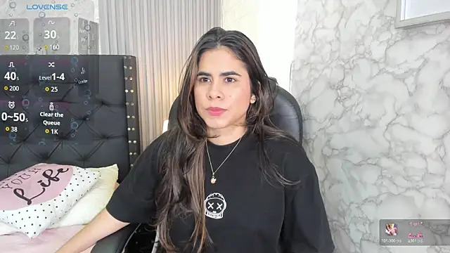 Snapshot of alicy__torres chatting on April 14, 2026, 12:10 pm alicy torres online show from April 14, 2026, 12:10 pm