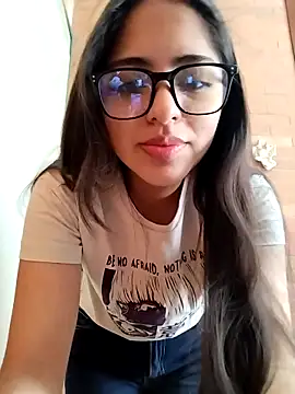 Goddesscut333 online show from November 6, 2025, 6:45 pm