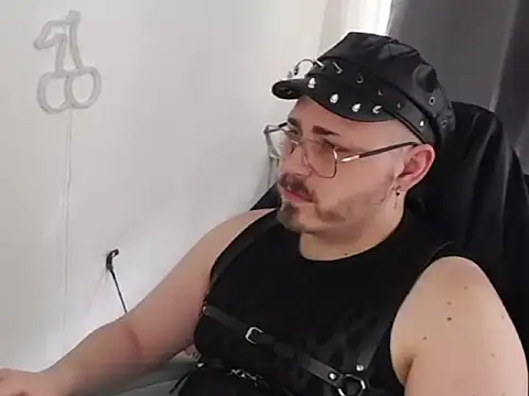 FabianKinky online show from October 21, 2025, 12:26 pm