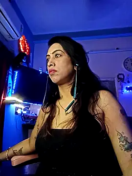 Love Beauty01 online show from February 17, 2026, 6:27 pm