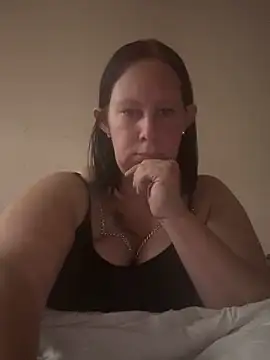 Snapshot of xSiindy95 chatting on October 11, 2025, 9:27 pm xSiindy95 online show from October 11, 2025, 9:27 pm