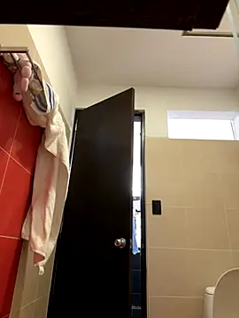 EmilyKisx online show from October 23, 2025, 12:26 pm