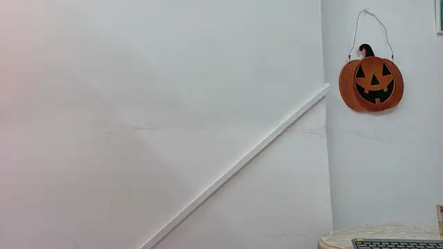 Snapshot of Lizbeth_Rouse chatting on October 29, 2025, 11:42 am Lizbeth Rouse online show from October 29, 2025, 11:42 am