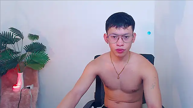 Snapshot of pinkcock_froi2305 chatting on September 15, 2025, 4:57 am pinkcock froi2305 online show from September 15, 2025, 4:57 am