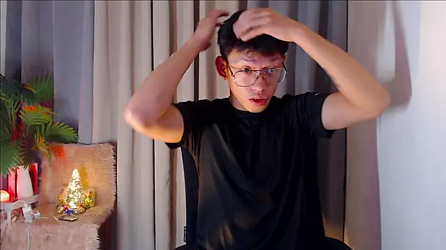 Snapshot of pinkcock_froi2305 chatting on October 9, 2025, 8:26 am pinkcock froi2305 online show from October 9, 2025, 8:26 am