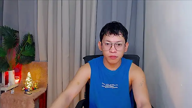 Snapshot of pinkcock_froi2305 chatting on October 13, 2025, 12:07 pm pinkcock froi2305 online show from October 13, 2025, 12:07 pm