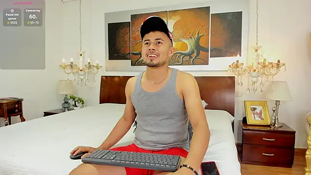 Snapshot of Valentiinoss chatting on January 15, 2026, 8:45 pm Valentiinoss online show from January 15, 2026, 8:45 pm