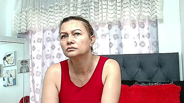 Victoriacoperino online show from November 8, 2025, 3:04 pm