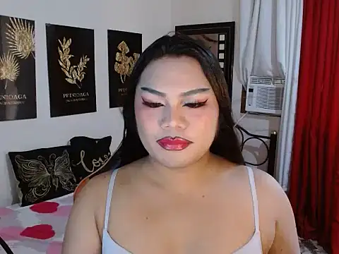 Snapshot of TSbrianaHugeCock chatting on November 3, 2025, 7:13 am TSbrianaHugeCock online show from November 3, 2025, 7:13 am