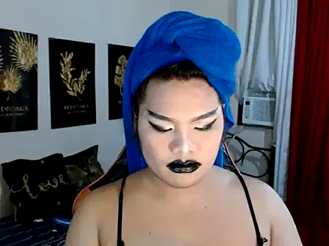 Snapshot of TSbrianaHugeCock chatting on November 27, 2025, 8:59 am TSbrianaHugeCock online show from November 27, 2025, 8:59 am