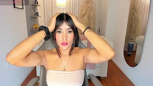 Snapshot of Natalia_Leon8 chatting on November 3, 2025, 4:17 am Natalia Leon8 online show from November 3, 2025, 4:17 am