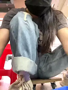 coco-o online show from September 21, 2025, 1:22 am