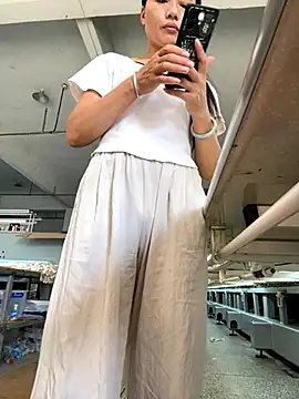 coco-o online show from September 28, 2025, 12:28 am