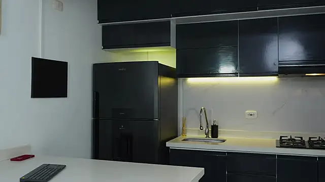 Timmyshy  online show from November 13, 2025, 10:13 pm