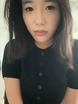 luluya1314 online show from May 12, 2026, 8:54 am