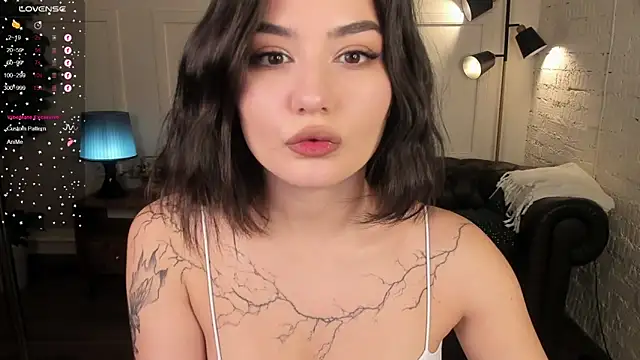 Dark Moni online show from October 13, 2025, 2:57 am