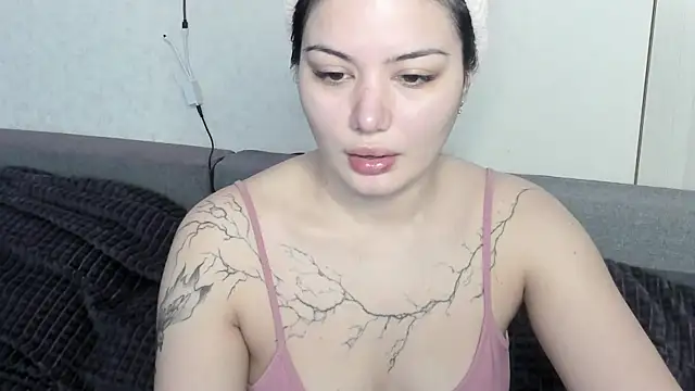 Dark Moni online show from May 29, 2026, 3:34 am