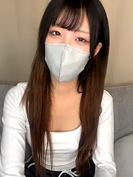 emiiiii1001 online show from November 29, 2025, 2:12 am