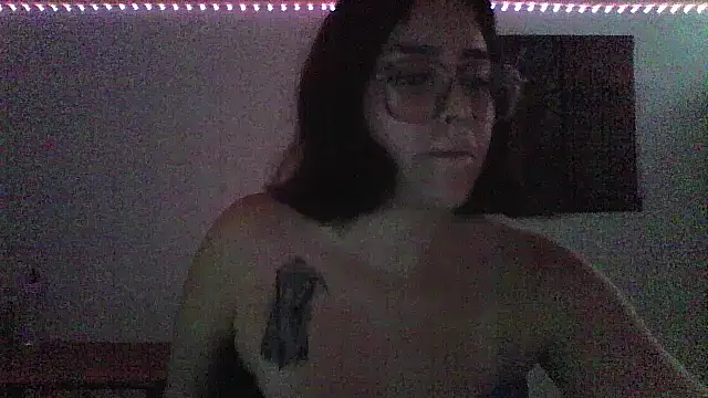 Snapshot of jenmarquez_ chatting on October 30, 2025, 7:44 pm jenmarquez online show from October 30, 2025, 7:44 pm