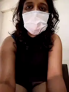 Snapshot of Love_Foreverr12 chatting on November 3, 2025, 7:24 am Love Foreverr12 online show from November 3, 2025, 7:24 am